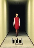 Hotel (2004) Escenas Nudistas