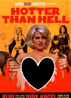 Hotter Than Hell (1971) Escenas Nudistas