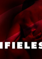 Infieles (2002) Escenas Nudistas