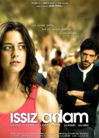 Issız Adam 2008 película escenas de desnudos