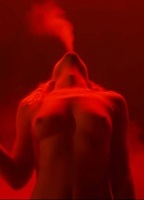 Jenny Hval – The Great Undressing 2016 película escenas de desnudos