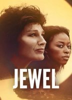 Jewel (2022) Escenas Nudistas