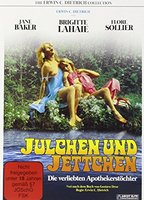 Julchen und Jettchen, die verliebten Apothekerstöchter (1980) Escenas Nudistas