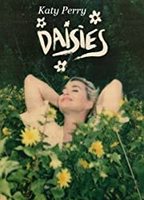 Katy Perry: Daisies 2020 película escenas de desnudos