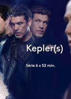 Kepler(s)   (2018-presente) Escenas Nudistas