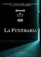La Funeraria 2020 película escenas de desnudos