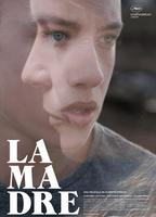 La madre (2016) Escenas Nudistas