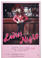 Ladies Night (1980) Escenas Nudistas