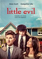 Little Evil (2017) Escenas Nudistas
