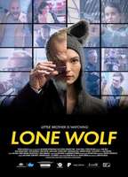 Lone Wolf (2021) Escenas Nudistas