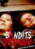Love Bandits (2001) Escenas Nudistas