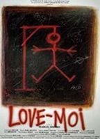 Love-moi (1991) Escenas Nudistas