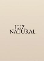 Luz Natural (2015) Escenas Nudistas