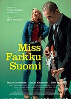 Miss Farkku-Suomi (2012) Escenas Nudistas