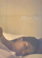Mocita (2020) Escenas Nudistas