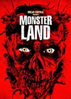 Monsterland (2016) Escenas Nudistas