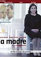 Mother (2013) Escenas Nudistas