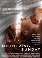 Mothering Sunday 2021 película escenas de desnudos