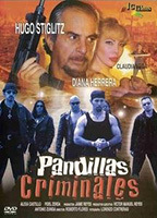 Pandillas criminales (2002) Escenas Nudistas