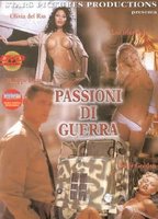 Passioni di guerra (1998) Escenas Nudistas