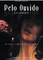 Pelo Ouvido (2008) Escenas Nudistas