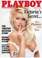 Playboy Playmate of the Month June (1997) Escenas Nudistas