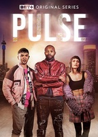 Pulse (II) 2022 película escenas de desnudos