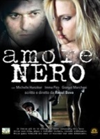 Amore Nero 2011 película escenas de desnudos