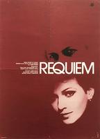 Requiem 1982 película escenas de desnudos