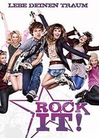 Rock it (2010) Escenas Nudistas