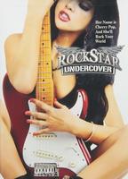 Rockstar Undercover (2010) Escenas Nudistas