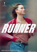 Runner (2021) Escenas Nudistas