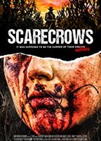 Scarecrows (2017) Escenas Nudistas