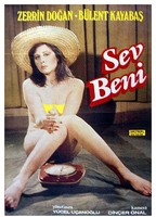 Sev Beni (1979) Escenas Nudistas