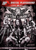 Sisters of Anarchy escenas nudistas