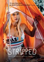 Stripped (2016) Escenas Nudistas