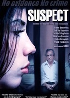 Suspect (2005) Escenas Nudistas
