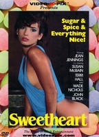 Sweetheart (1977) Escenas Nudistas