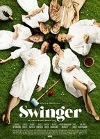 Swinger (2016) Escenas Nudistas