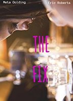 The Fix (2015) Escenas Nudistas