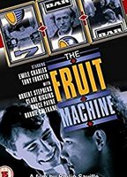 The Fruit Machine (1988) Escenas Nudistas