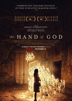 The Hand Of God 2021 película escenas de desnudos