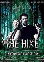 The Hike (2021) Escenas Nudistas