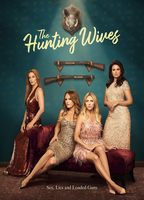 The Hunting Wives 2025 película escenas de desnudos