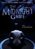The midnight game (2013) Escenas Nudistas