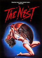 The Nest (II) 1988 película escenas de desnudos