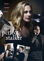 The Perfect Stalker (2016) Escenas Nudistas