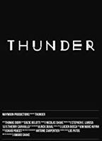 Thunder (2015) Escenas Nudistas