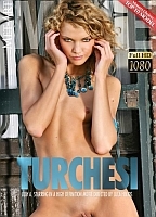 Turchesi (2008) Escenas Nudistas