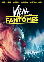 Viena and the Fantomes (2020) Escenas Nudistas